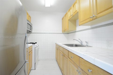 Copropriété à vendre à Miami Beach, Floride: 1 chambre, 48.31 m2 № 2010874 - photo 11