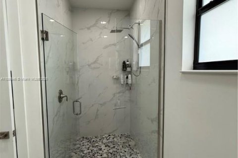 Casa en venta en Lehigh Acres, Florida, 3 dormitorios № 1940888 - foto 18