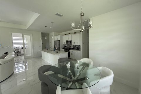 Casa en venta en Lehigh Acres, Florida, 3 dormitorios № 1940888 - foto 26