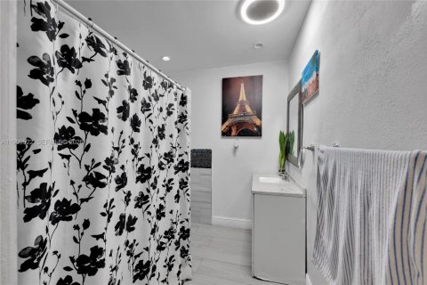 Casa en venta en Miramar, Florida, 4 dormitorios, 186.08 m2 № 2019311 - foto 13