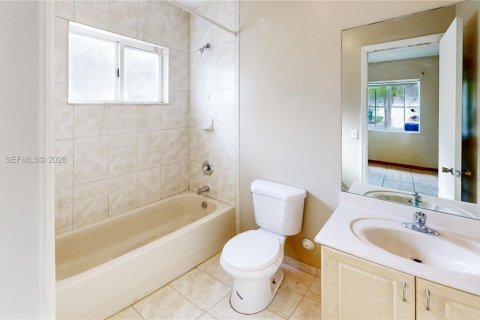 Купить виллу или дом в Хомстед, Флорида 3 спальни, 148.64м2, № 2048098 - фото 29