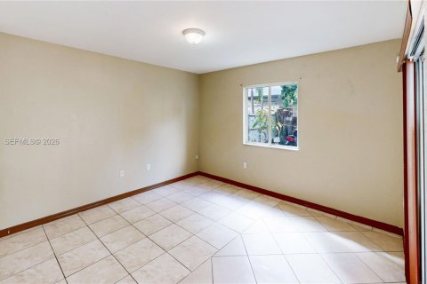 Купить виллу или дом в Хомстед, Флорида 3 спальни, 148.64м2, № 2048098 - фото 19