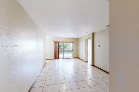 Купить виллу или дом в Хомстед, Флорида 3 спальни, 148.64м2, № 2048098 - фото 10