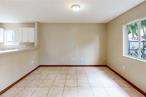 Купить виллу или дом в Хомстед, Флорида 3 спальни, 148.64м2, № 2048098 - фото 18