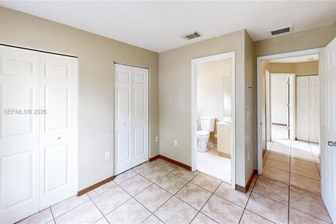 Купить виллу или дом в Хомстед, Флорида 3 спальни, 148.64м2, № 2048098 - фото 26