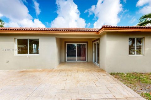 Купить виллу или дом в Хомстед, Флорида 3 спальни, 148.64м2, № 2048098 - фото 3