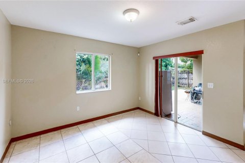 Купить виллу или дом в Хомстед, Флорида 3 спальни, 148.64м2, № 2048098 - фото 20