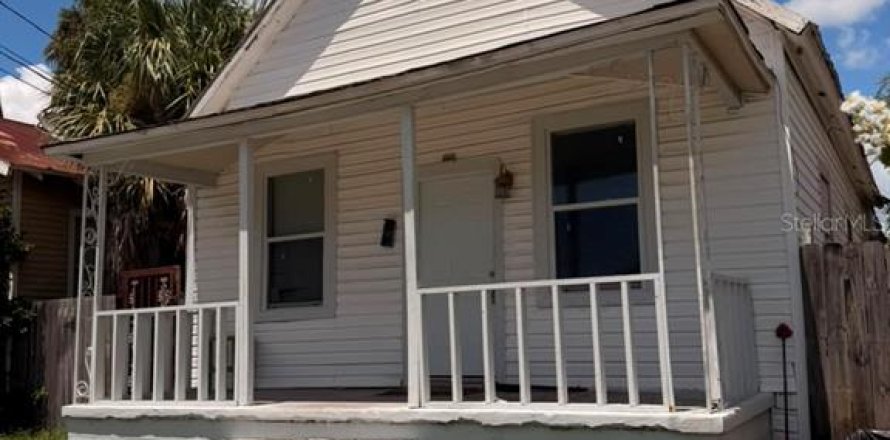 Villa ou maison à Tampa, Floride 2 chambres, 98.1 m2 № 2389268