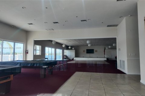 Condo in Miami, Florida, 1 bedroom № 1994049 - photo 8