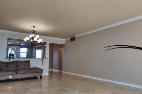 Condo in Miami, Florida, 1 bedroom № 1994049 - photo 28