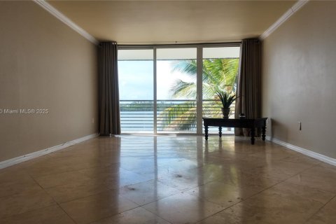 Condo in Miami, Florida, 1 bedroom № 1994049 - photo 29