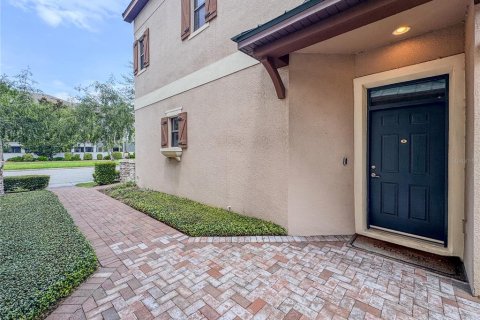 Townhouse in Windermere, Florida 4 bedrooms, 170.38 sq.m. № 1833327 - photo 4