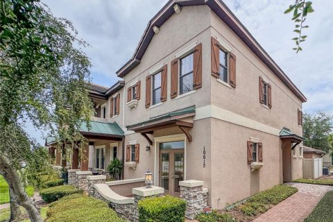 Townhouse in Windermere, Florida 4 bedrooms, 170.38 sq.m. № 1833327 - photo 1