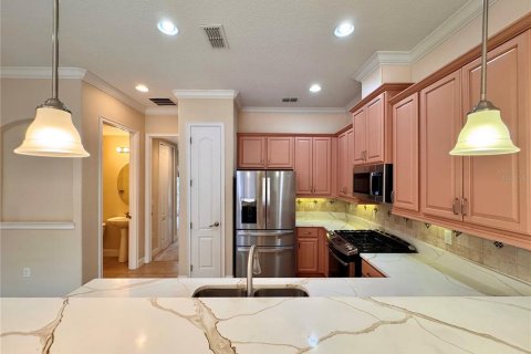 Townhouse in Windermere, Florida 4 bedrooms, 170.38 sq.m. № 1833327 - photo 13