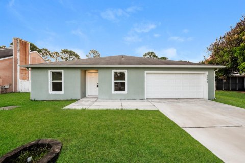 Casa en Port St. Lucie, Florida 4 dormitorios, 171.31 m2 № 2280942