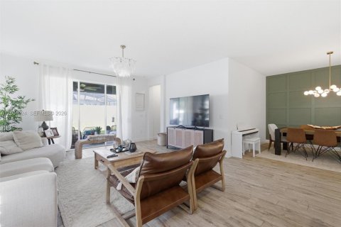 Villa ou maison à vendre à Winter Garden, Floride: 4 chambres, 208.1 m2 № 2065722 - photo 11