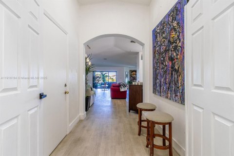 Снять в аренду виллу или дом в Майами, Флорида 3 спальни, 176.61м2, № 1974269 - фото 4