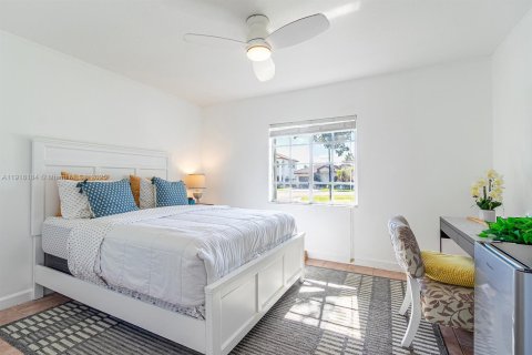 Снять в аренду виллу или дом в Майами, Флорида 3 спальни, 176.61м2, № 1974269 - фото 26