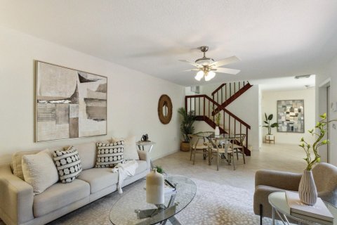 Townhouse in Delray Beach, Florida 2 bedrooms, 108.32 sq.m. № 1097422 - photo 1