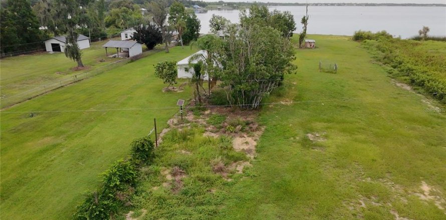 Land in Fort Meade, Florida № 1906508