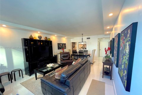 Copropriété à louer à Hollywood, Floride: 1 chambre, 83.61 m2 № 2184710 - photo 3