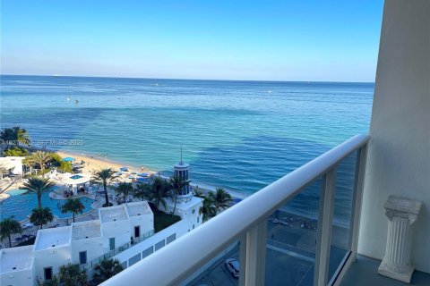 Copropriété à louer à Hollywood, Floride: 1 chambre, 83.61 m2 № 2184710 - photo 8