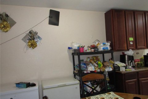 Commercial property in Lakeland, Florida 4 bedrooms, 184.41 sq.m. № 2198411 - photo 9
