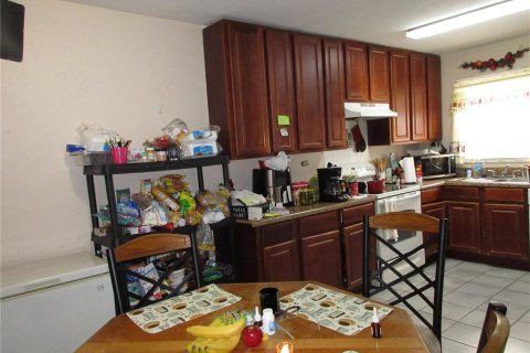Commercial property in Lakeland, Florida 4 bedrooms, 184.41 sq.m. № 2198411 - photo 6