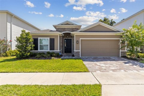 House in Newberry, Florida 4 bedrooms, 183.95 sq.m. № 1916228 - photo 1