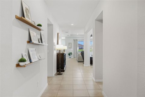 Villa ou maison à vendre à Bradenton, Floride: 4 chambres, 261.06 m2 № 2421611 - photo 5