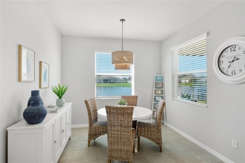 Villa ou maison à vendre à Bradenton, Floride: 4 chambres, 261.06 m2 № 2421611 - photo 16