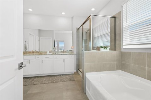 Villa ou maison à vendre à Bradenton, Floride: 4 chambres, 261.06 m2 № 2421611 - photo 22