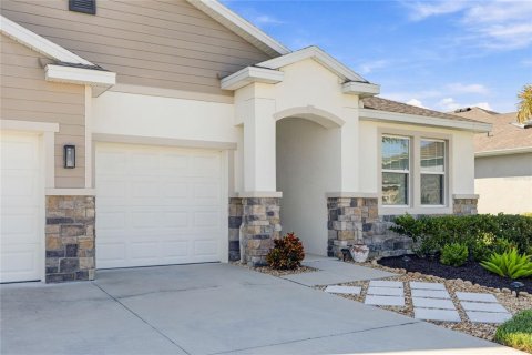 Villa ou maison à vendre à Bradenton, Floride: 4 chambres, 261.06 m2 № 2421611 - photo 3