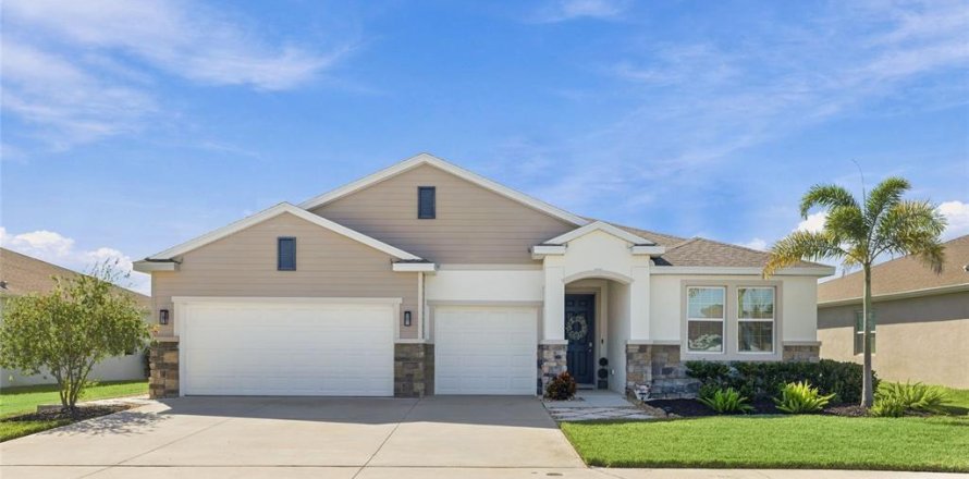 Villa ou maison à Bradenton, Floride 4 chambres, 261.06 m2 № 2421611