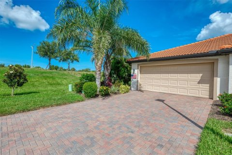 House in Venice, Florida 2 bedrooms, 145.67 sq.m. № 1848059 - photo 3