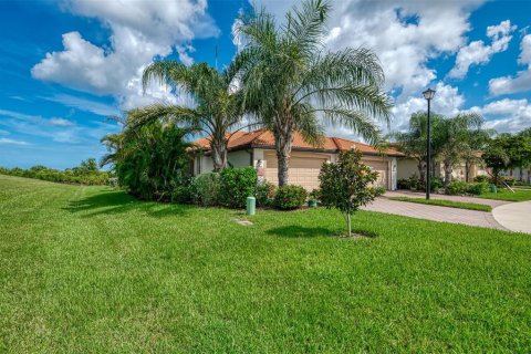 House in Venice, Florida 2 bedrooms, 145.67 sq.m. № 1848059 - photo 2