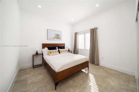 House in Miami, Florida 4 bedrooms № 1777690 - photo 21
