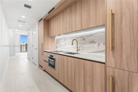 Copropriété à louer à Miami, Floride № 2170100 - photo 3