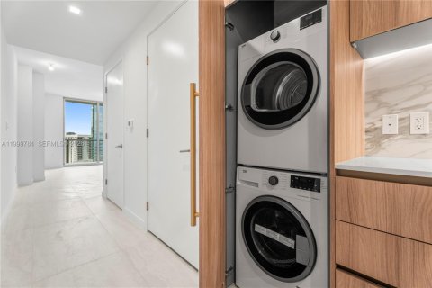 Copropriété à louer à Miami, Floride № 2170100 - photo 8