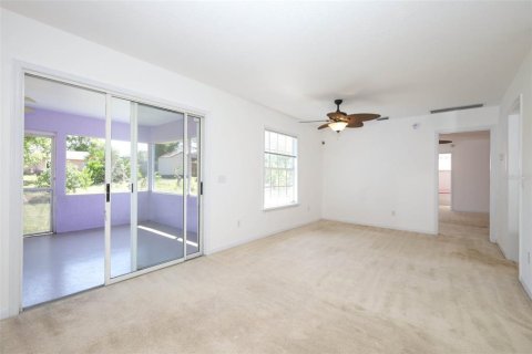 Villa ou maison à vendre à Deltona, Floride: 3 chambres, 157.47 m2 № 2094082 - photo 14