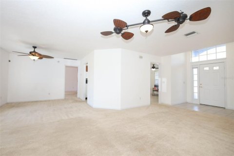 Villa ou maison à vendre à Deltona, Floride: 3 chambres, 157.47 m2 № 2094082 - photo 15