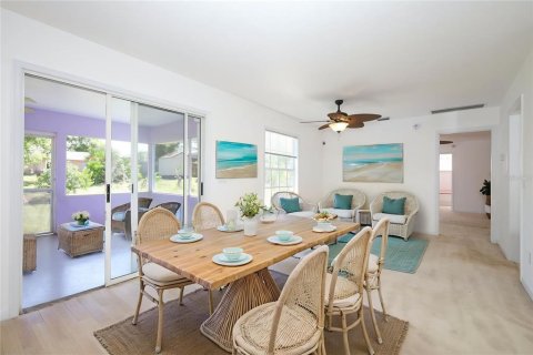 Villa ou maison à vendre à Deltona, Floride: 3 chambres, 157.47 m2 № 2094082 - photo 6