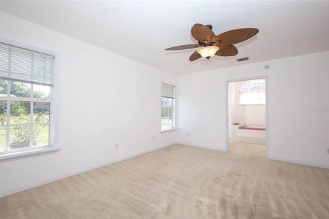 Villa ou maison à vendre à Deltona, Floride: 3 chambres, 157.47 m2 № 2094082 - photo 25