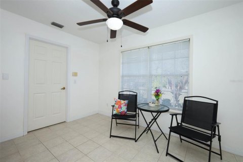 Villa ou maison à vendre à Deltona, Floride: 3 chambres, 157.47 m2 № 2094082 - photo 22