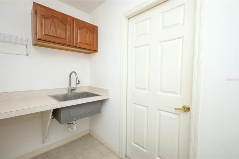 Villa ou maison à vendre à Deltona, Floride: 3 chambres, 157.47 m2 № 2094082 - photo 24