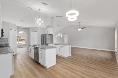 Villa ou maison à louer à Ocala, Floride: 4 chambres, 207.92 m2 № 2388630 - photo 18