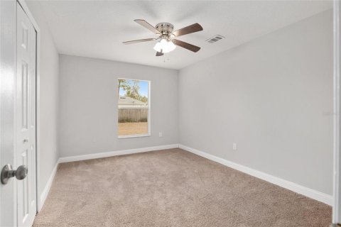 Villa ou maison à louer à Ocala, Floride: 4 chambres, 207.92 m2 № 2388630 - photo 14