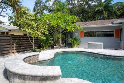 Villa ou maison à louer à Sarasota, Floride: 2 chambres, 105.91 m2 № 1736814 - photo 30