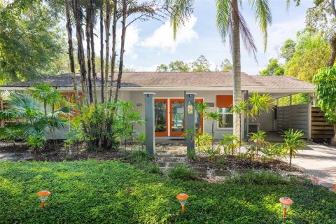 Villa ou maison à louer à Sarasota, Floride: 2 chambres, 105.91 m2 № 1736814 - photo 2