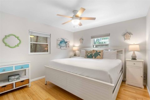 Villa ou maison à louer à Sarasota, Floride: 2 chambres, 105.91 m2 № 1736814 - photo 24